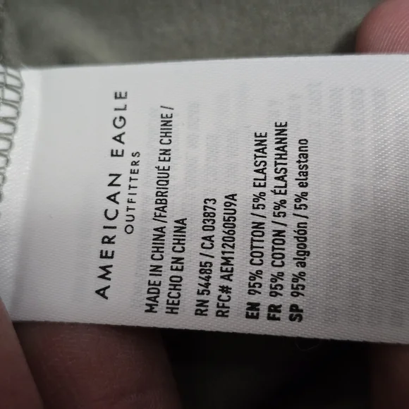 American Eagle Green Camo High Neck Cropped Tank Top Size XL - Picture 7 of 9